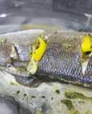 Lubina al horno con hierbas frescas 