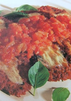 Una foto de Hamburguesas rebozadas con mozzarella y su salsa