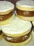 Alfajores empolvados