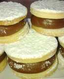 Alfajores empolvados
