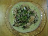 Pechuga con champiñones en crema y cebollas