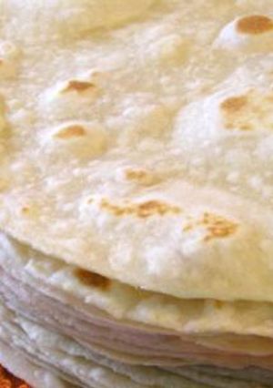 A picture of Homemade Sonoran Flour Tortillas.