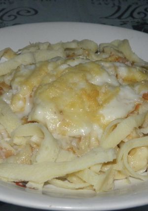Una foto de Fideos de panqueques o crepes gratinados de mamá