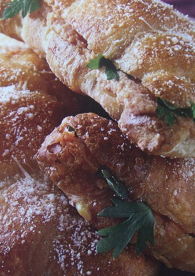 Una foto de Croissants rellenos de judías verdes y queso