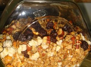 Una foto de Granola con miel