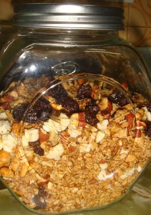Una foto de Granola con miel