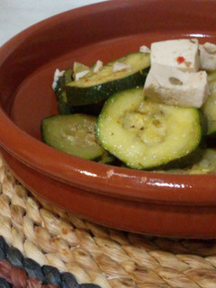 Una foto de Calabacín con tofu