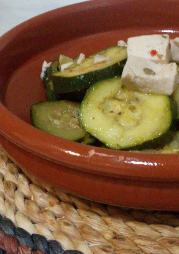 Una foto de Calabacín con tofu