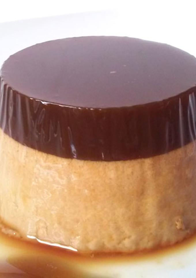 Una foto de Flan de café bicolor