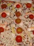 Arroz variado en ensalada con langostinos y salsa rosa
