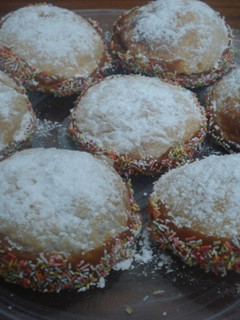 Una foto de Alfajores fantasía
