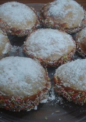 Una foto de Alfajores fantasía