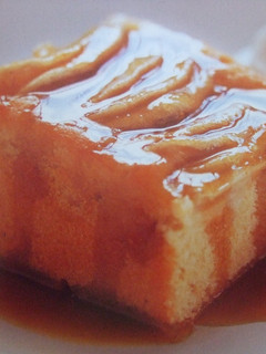 Una foto de Pastel de manzanas y caramelo sin horno
