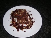 Una foto de brownie chocolate blanco