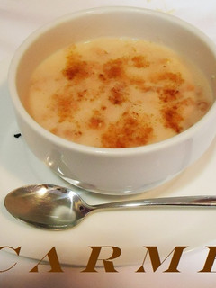 Una foto de Sopa de almendras de los ángeles