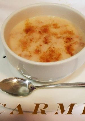 Una foto de Sopa de almendras de los ángeles