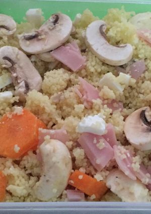 Una foto de Ensalada de couscous con champiñones 