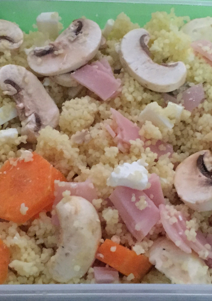 Una foto de Ensalada de couscous con champiñones 