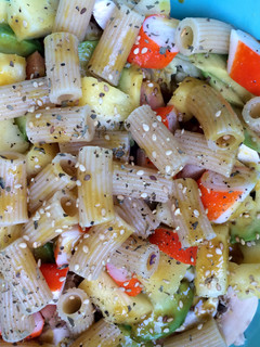 Una foto de Ensalada de pasta con piña