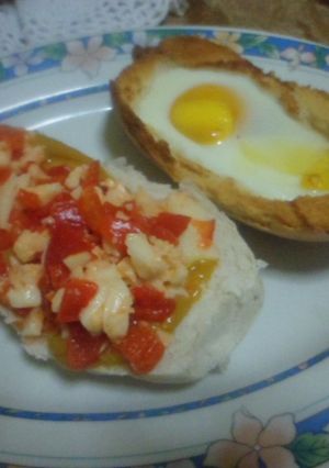 Una foto de Sándwich caliente de pan de viena