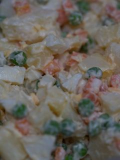 Una foto de Ensalada rusa argentina