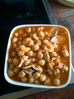 Una foto de Garbanzos marineros
