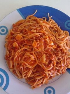 Una foto de Espagueti a la bolognesa con ajo
