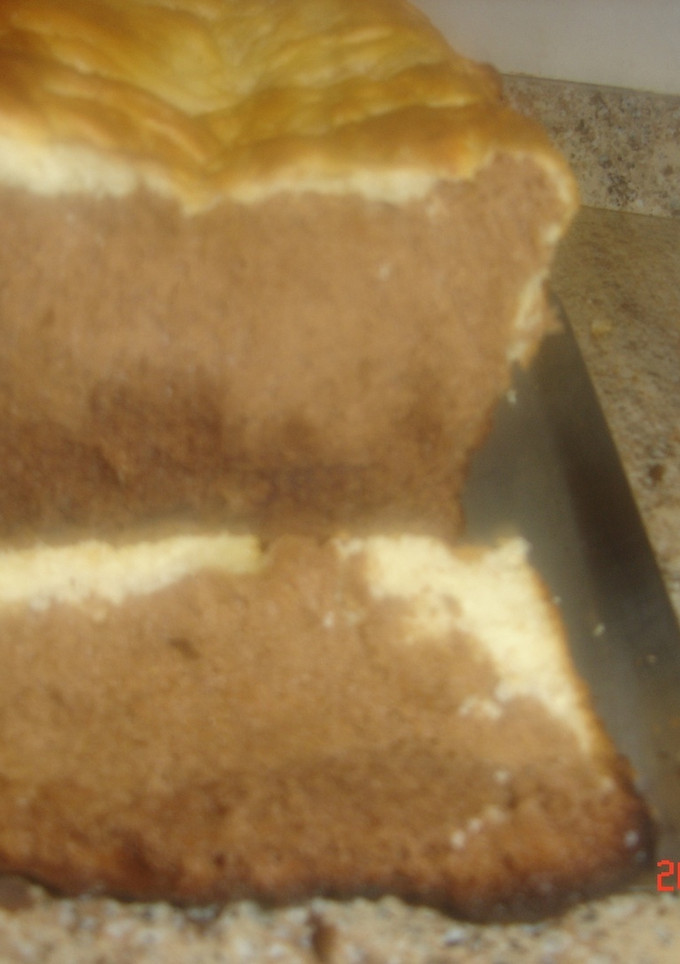 Una foto de Pan de tres chocolates