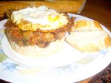 Pisto con arroz y huevo frito