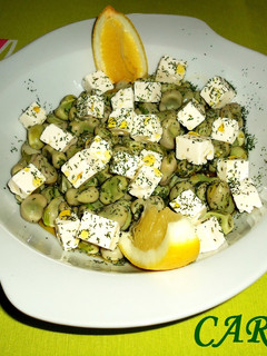 Foto principal de Habas con queso feta y limón
