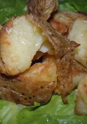 Una foto de Papas fritas con cáscara