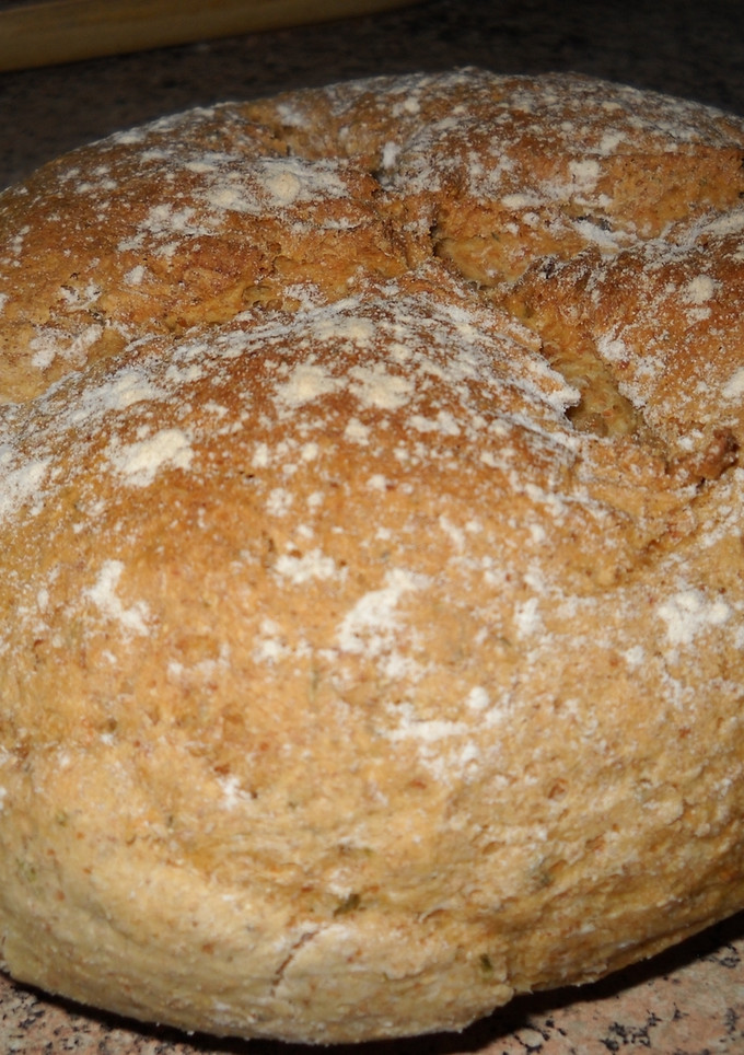 Una foto de Pan de azafrán con hierbas aromáticas