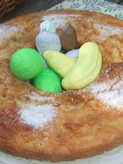 Una foto de Pastel de zanahoria y manzana con mashmallow (nubecitas)