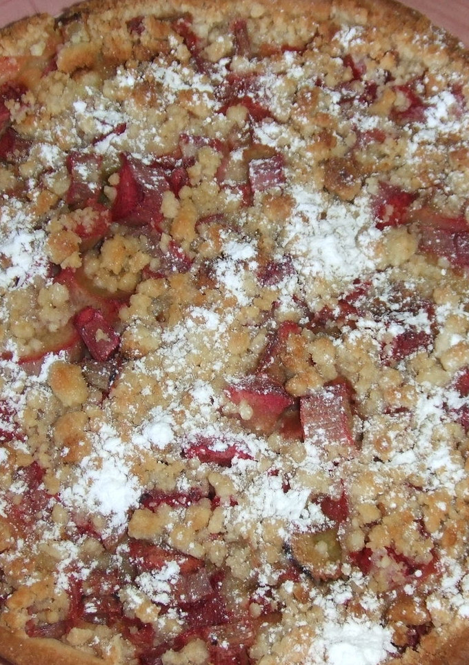 Una foto de Tarta granulada de ruibarbo