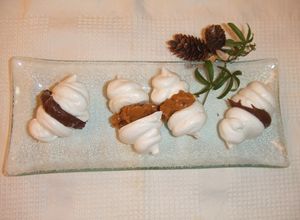 Foto principal de Besitos rellenos de dulce de leche y chocolate