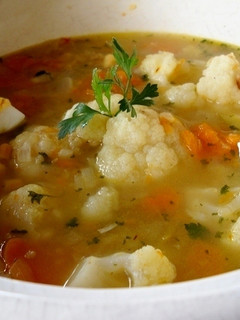 Una foto de Sopa de coliflor y calabaza