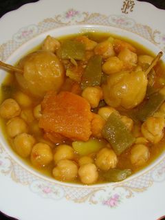 Una foto de Potaje olla gitana