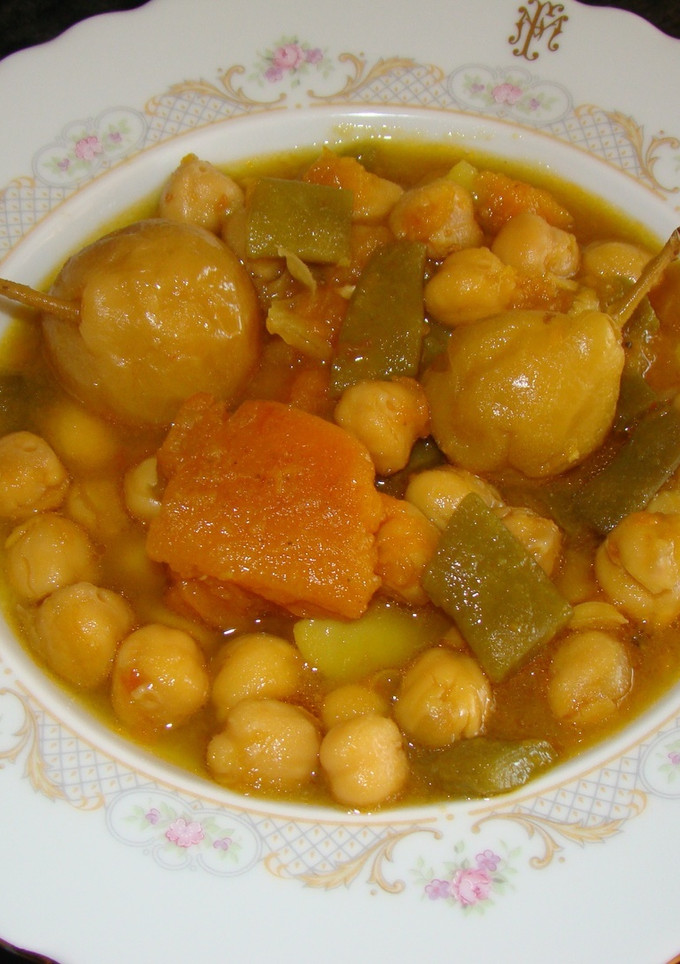Una foto de Potaje olla gitana