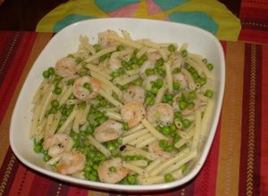 Una foto de Macarrones con camarones
