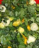Ensalada de rúcula, espinaca, palmito, mango y aguacate (palta)
