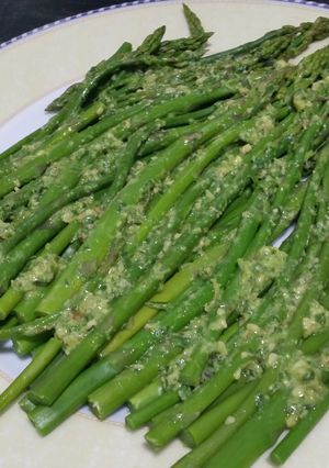 Una foto de Esparragos con pesto para dieta