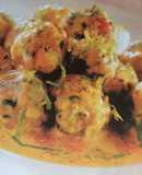 Albondiguillas de pescado con salsa de eneldo