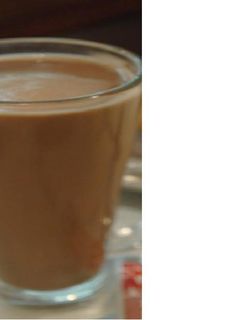 Una foto de Batido al chocolate con yogurt