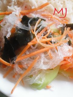 Una foto de Ensalada nomura con aliño