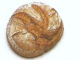 Pan de centeno con nueces