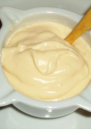 Una foto de Salsa alioli rápida (RUTHYWEN)