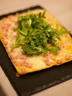 Una foto de Masa de pizzas con variedad de rellenos