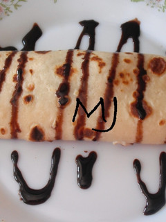 Una foto de Creps de jamon, queso crema y chocolate derretido