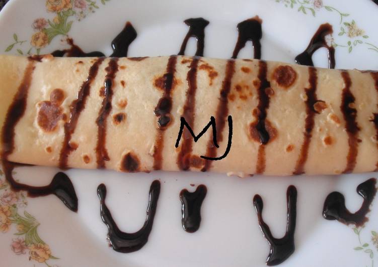 Creps de jamon, queso crema y chocolate derretido