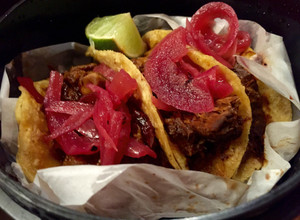 Una foto de Cochinita Pibil mexicana